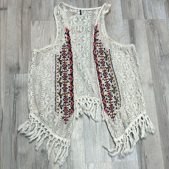 Embroidered Fringe Lace Top - Cream - Picture 1 of 2